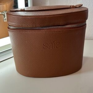 Viral Saie Vanity Makeup Bag